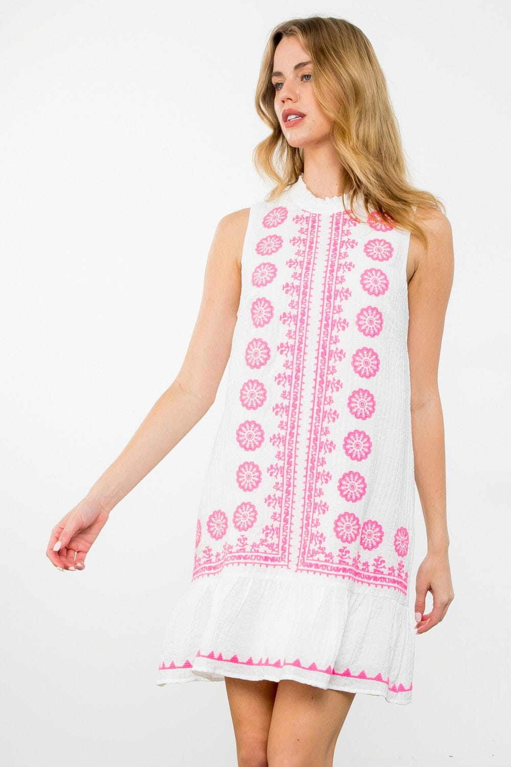 Circle Embroidered Dress thml