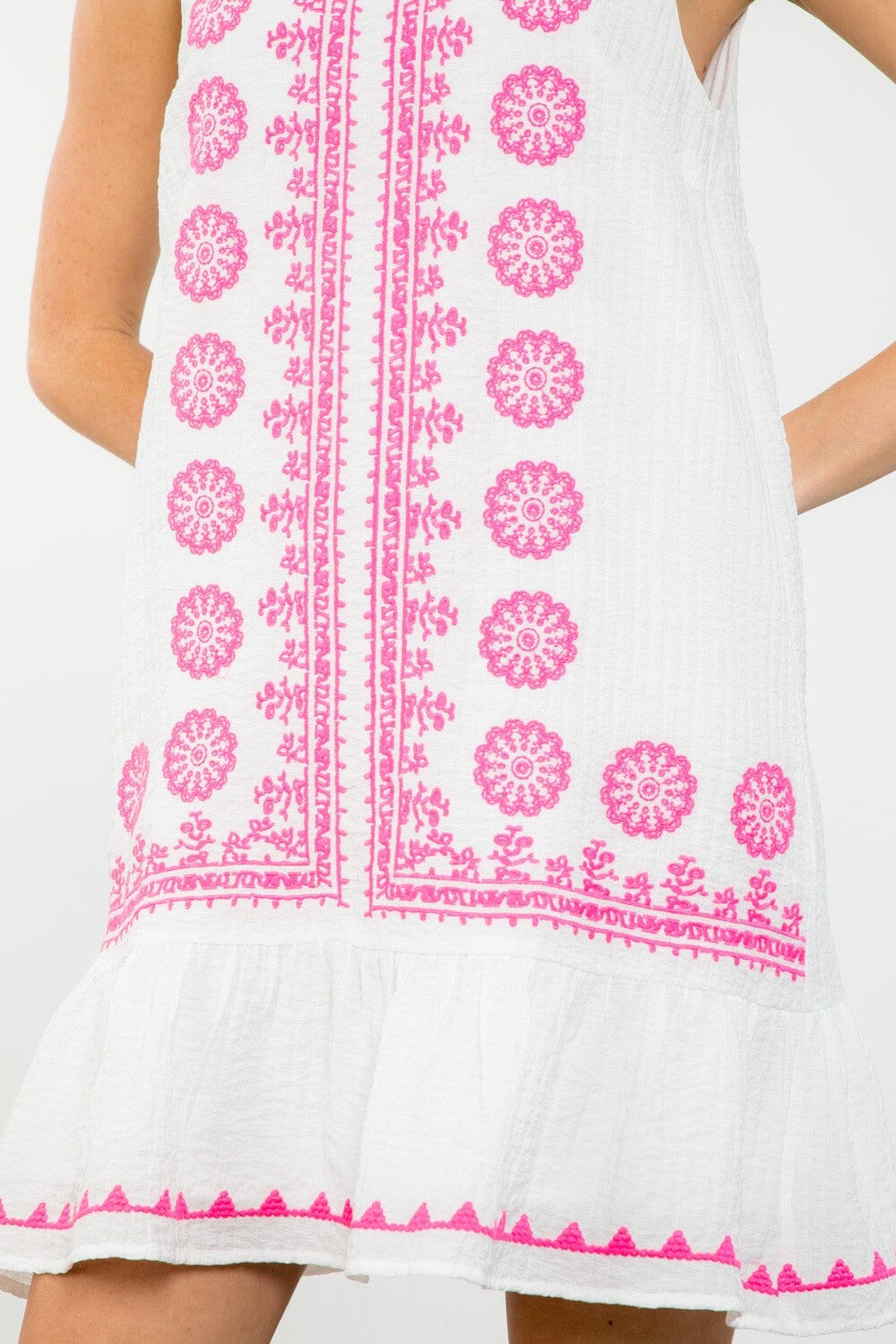 Circle Embroidered Dress thml