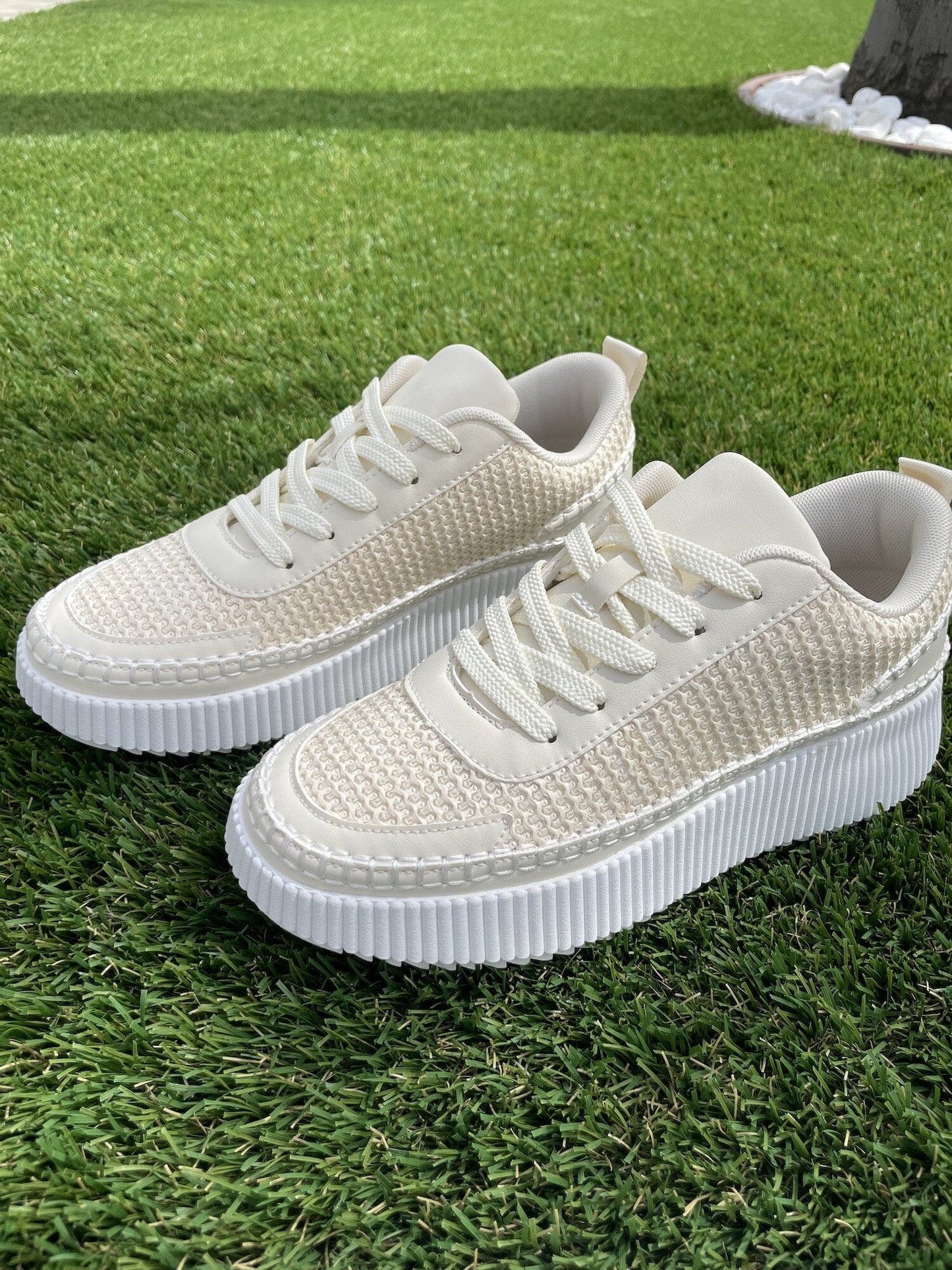 Cream Woven Sneakers shoe la la