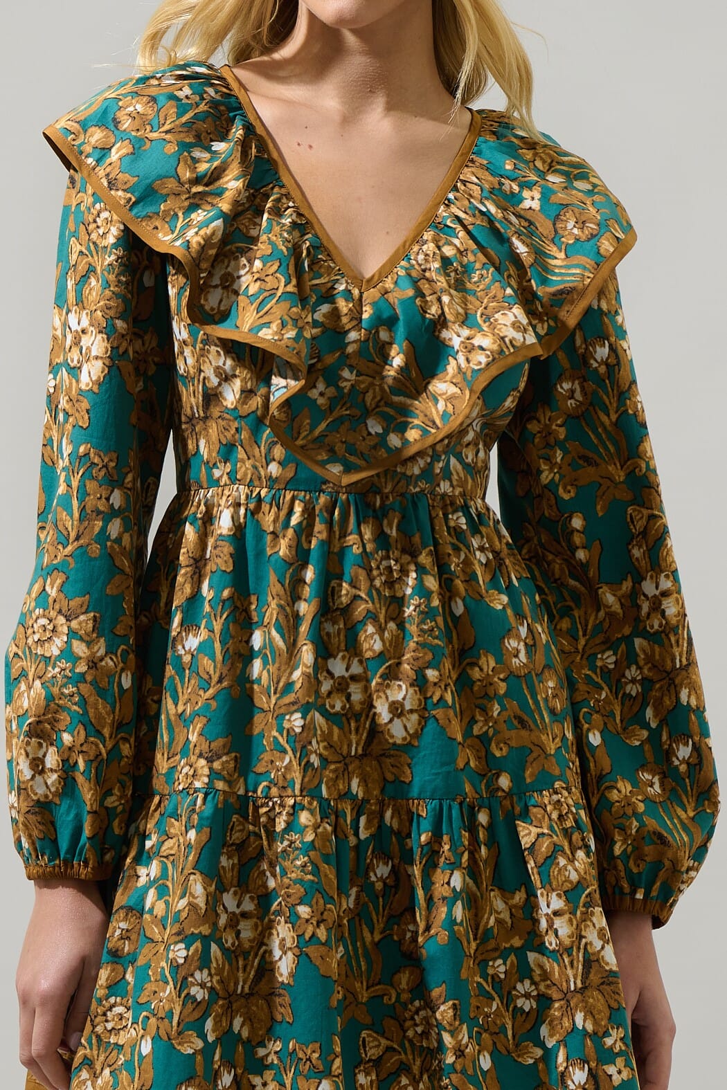 Della Floral Nia Ruffle Mini Dress Sugarlips