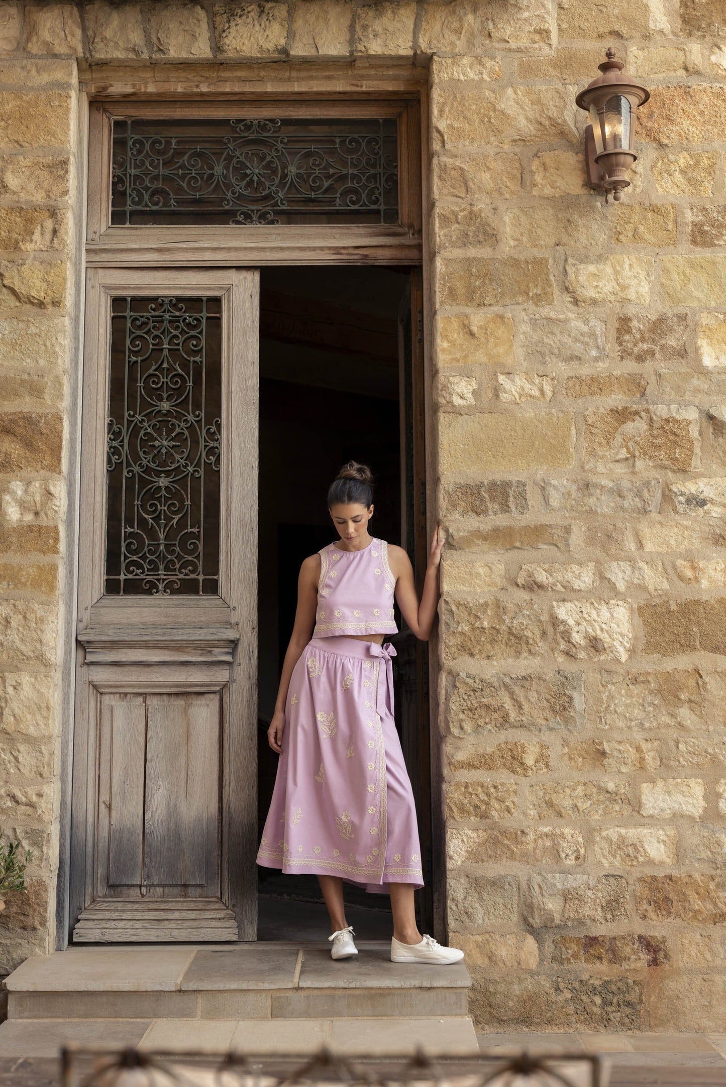 EMBROIDERED CROP TOP AND WRAP SKIRT SET mable
