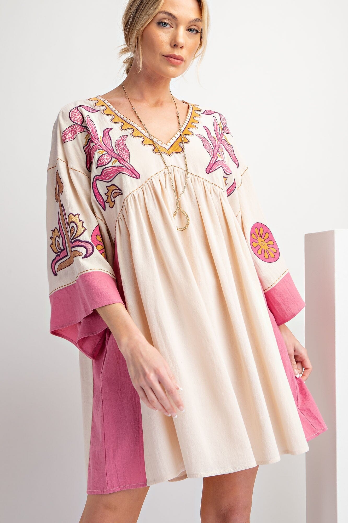 EMBROIDERED LINEN WOVEN DRESS easel