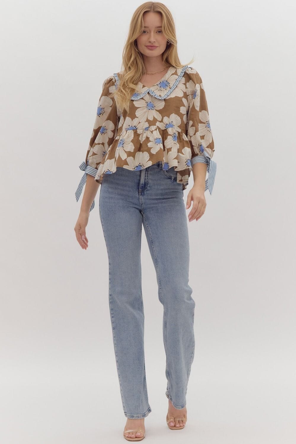 Floral Peplum Top with Collar Detail Entro