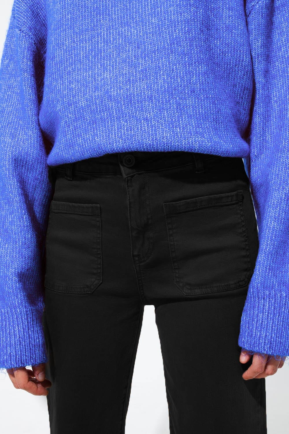 HIGH WAISTED FRONT POCKETS FLARE JEANS IN BLACK Q2