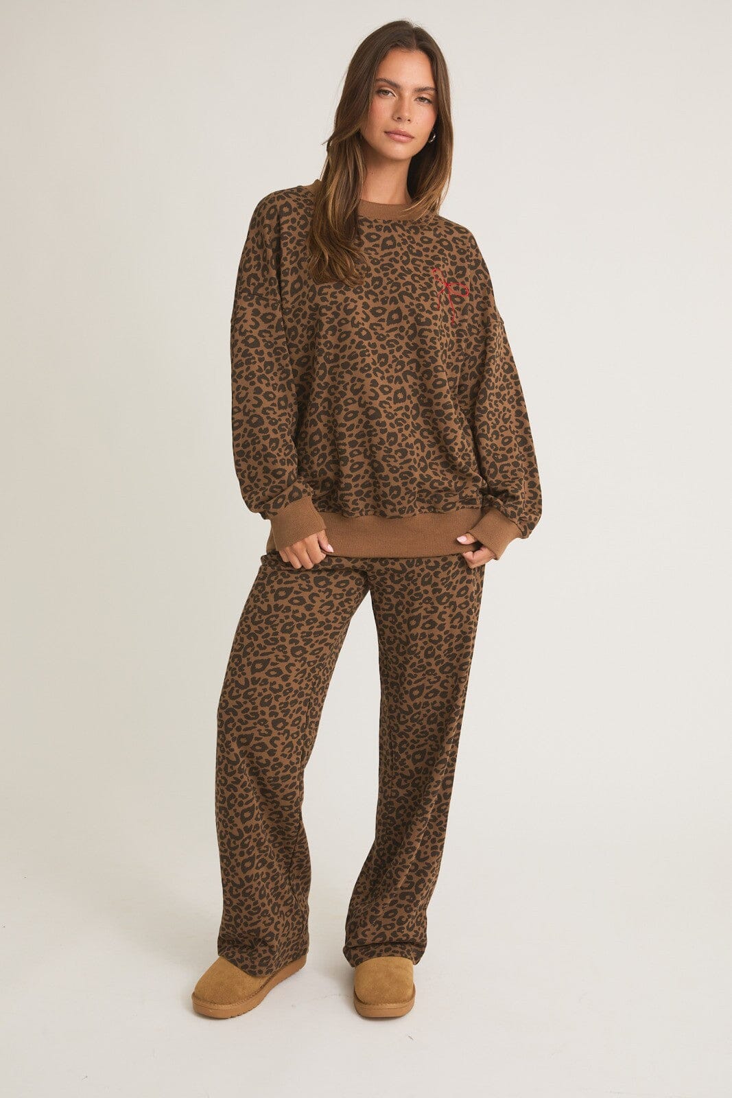 LEOPARD CREW NECK WASHED SWEATSHIRT WITH SWEATPANTS le lis