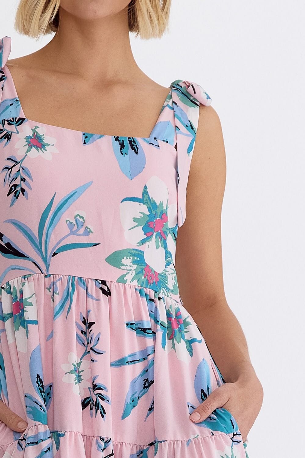 Pink and Blue Floral Shoulder Tie Dress entro