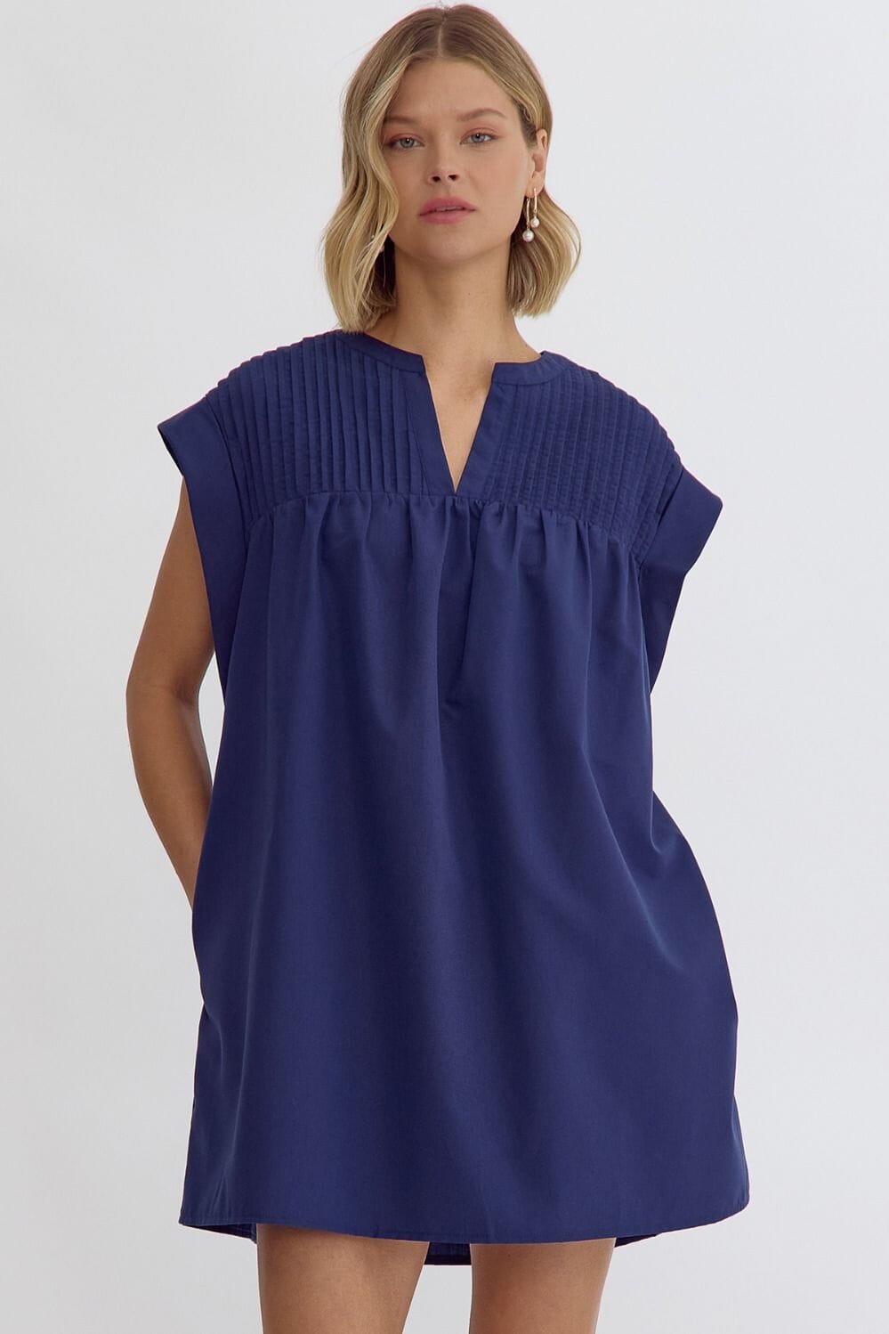 Pleated Yoke Dress entro
