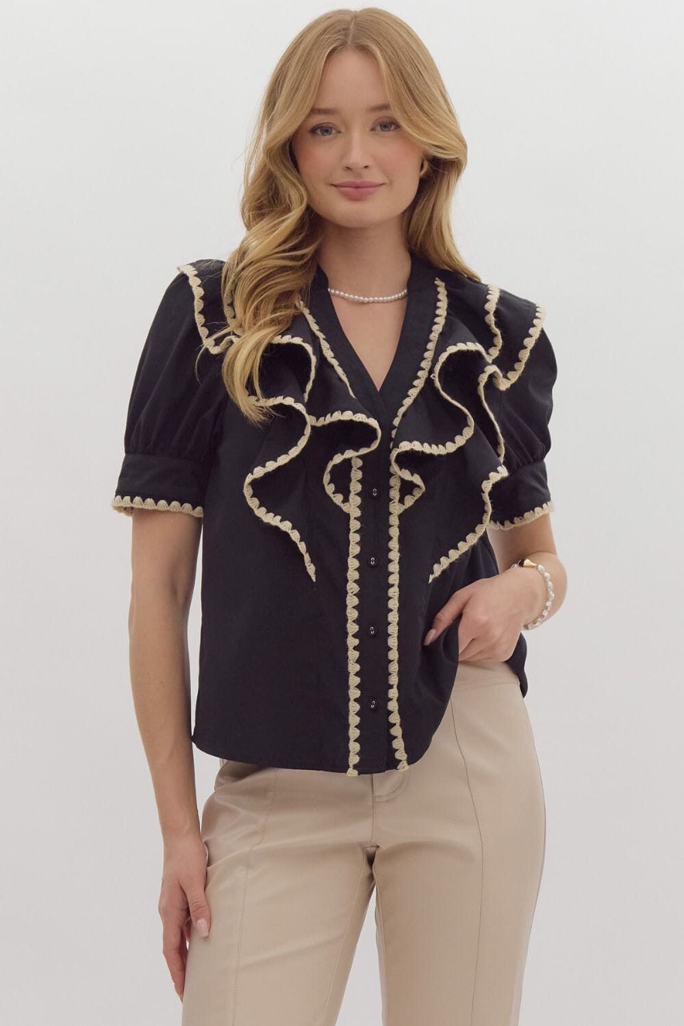 Scalloped Trim Ruffle Front Top Entro