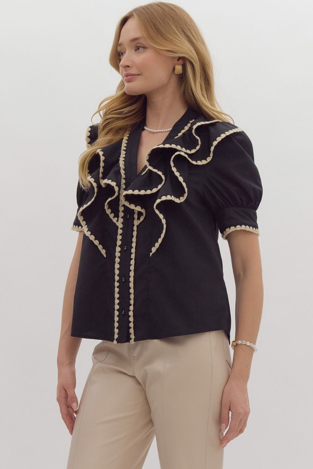Scalloped Trim Ruffle Front Top Entro