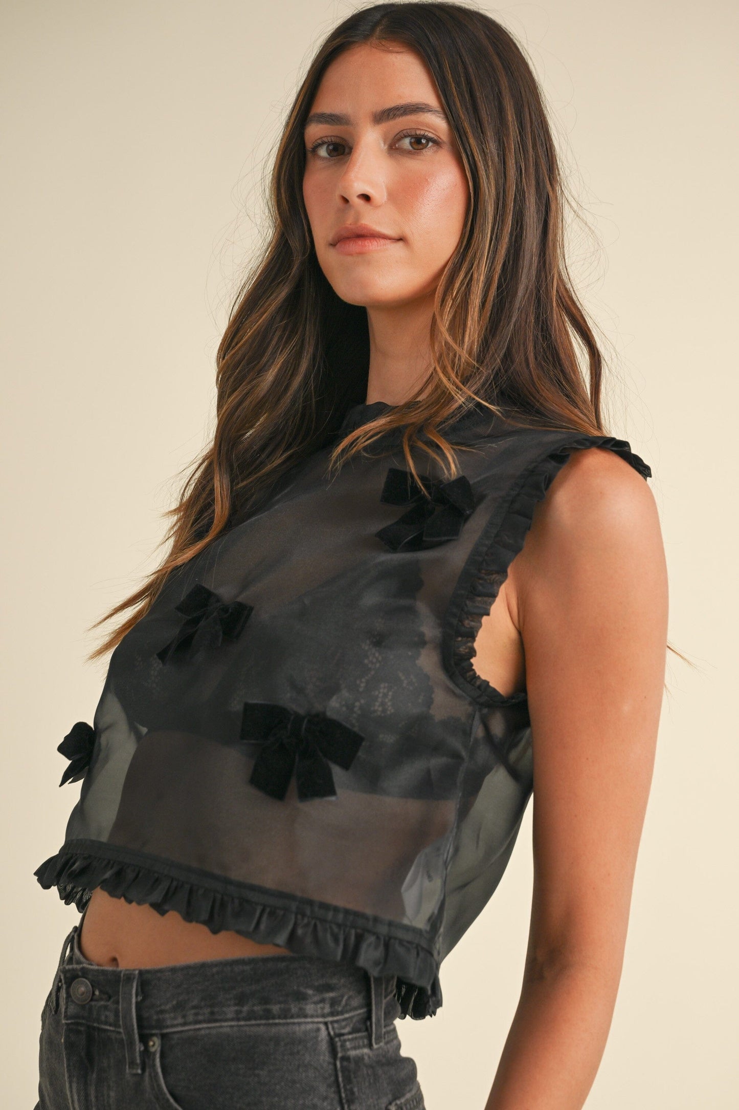 SLEEVELESS RUFFLED ORGANZA TOP WITH RIBBON Mable
