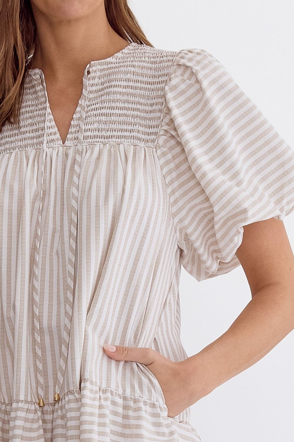 Striped Puff Sleeve Dress entro