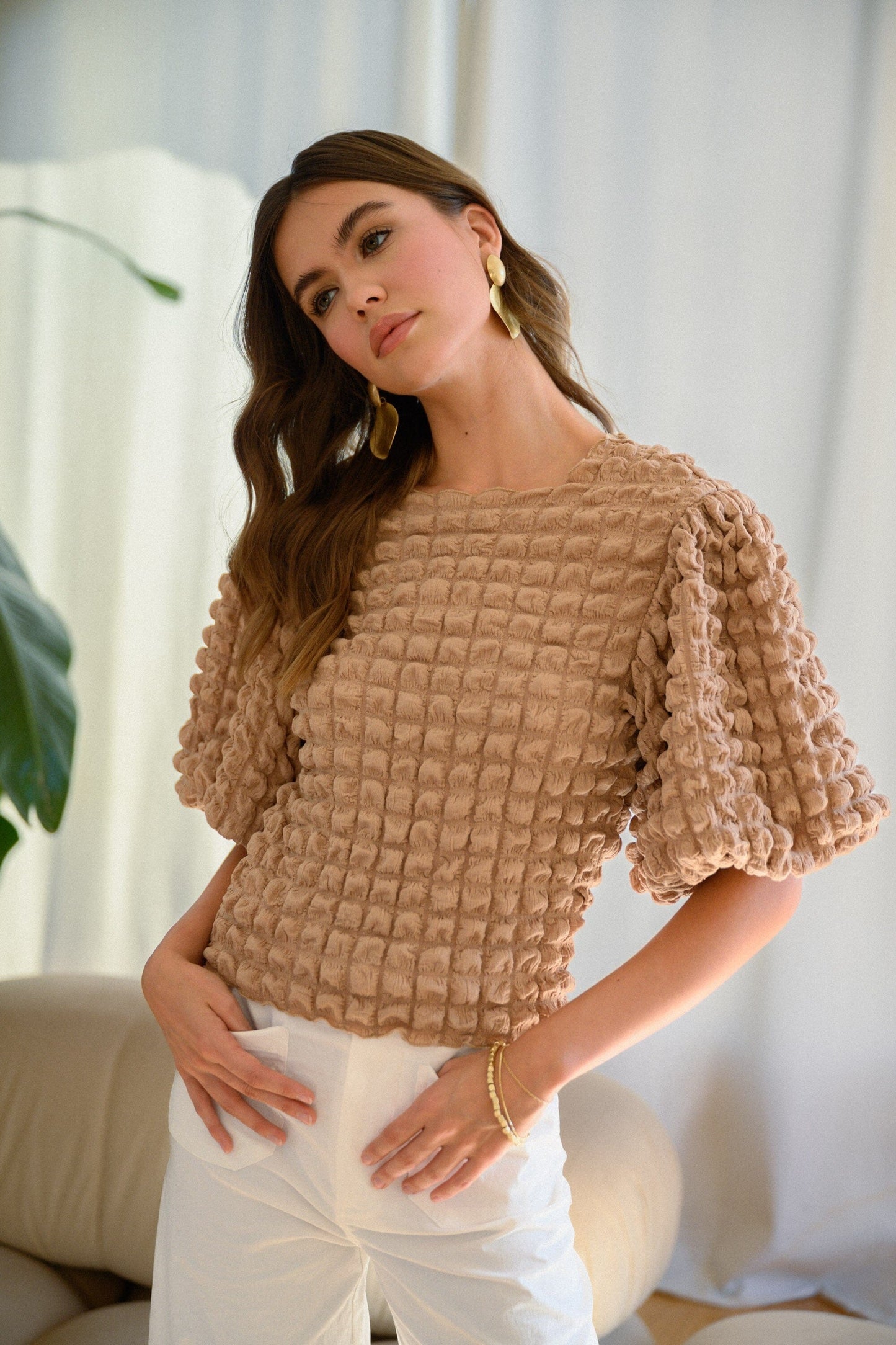 TEXTURE FABRIC BALLOON SLEEVE BLOUSE miou muse