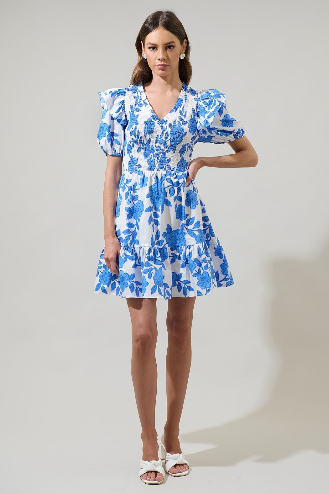 Glantis Flutter Puff Sleeve Dress