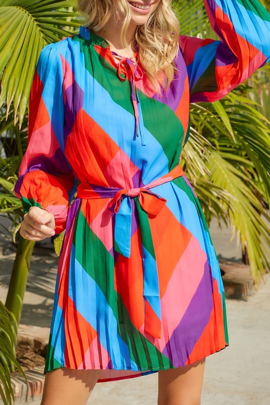 Bright Geometric Print Pleated Dress Shewin