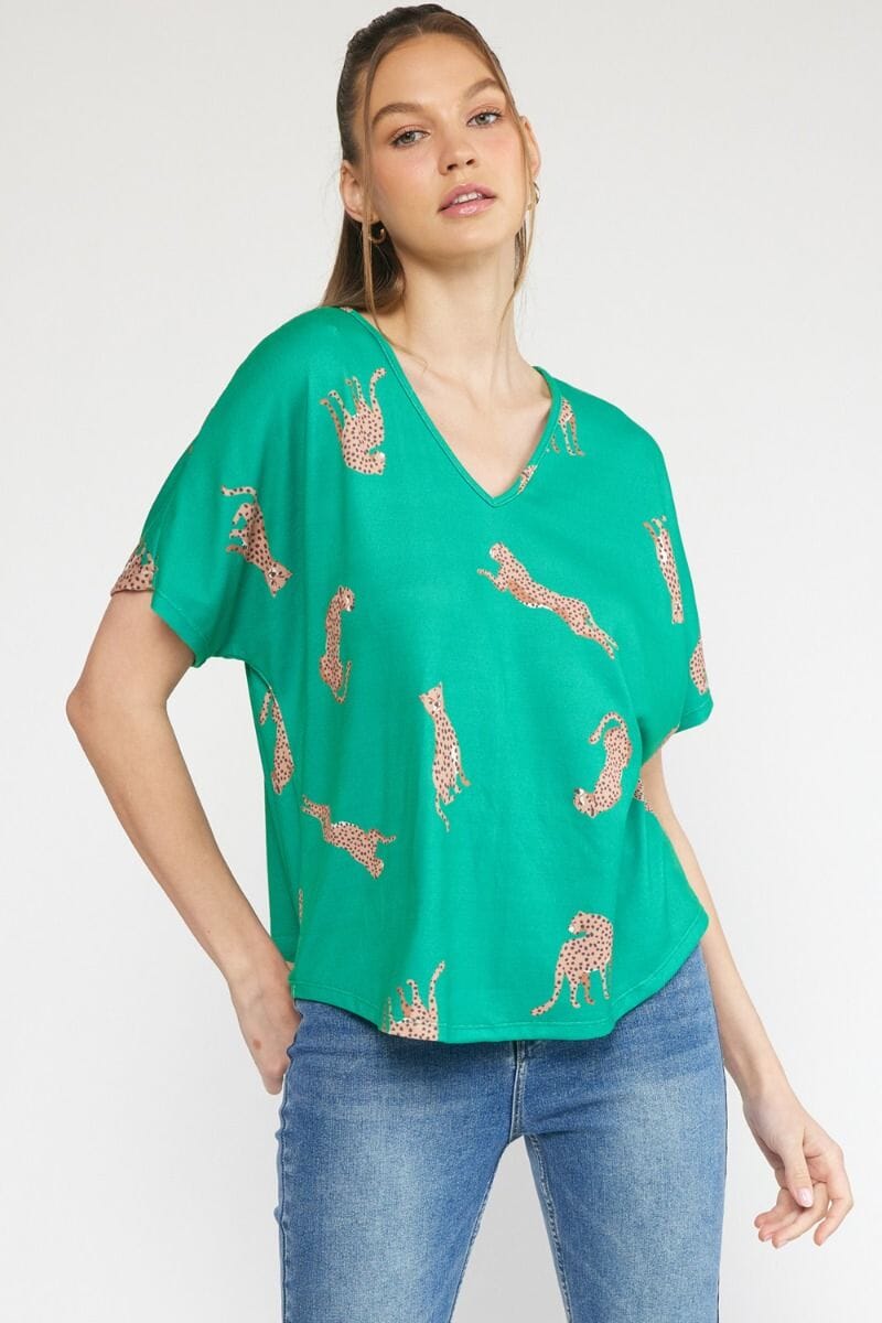 Leaping Leopard Tee entro