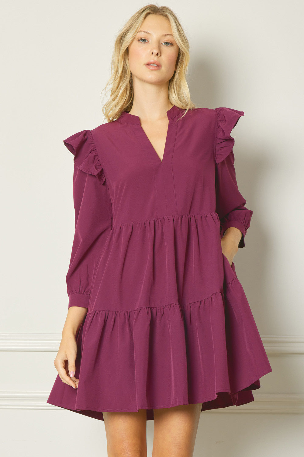 LS Tiered Flutter Sleeve Dress entro