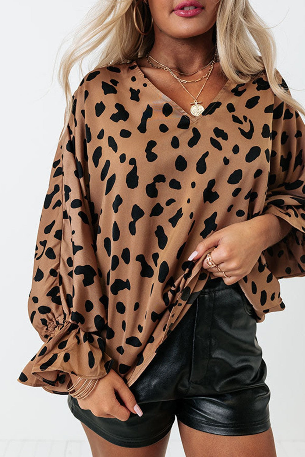 Oversize Leopard Top Shewin
