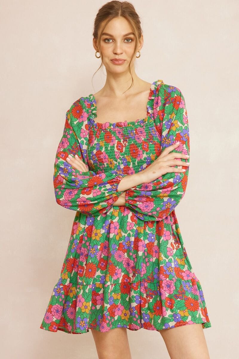 Red London Floral Smocked Bodice Dress entro
