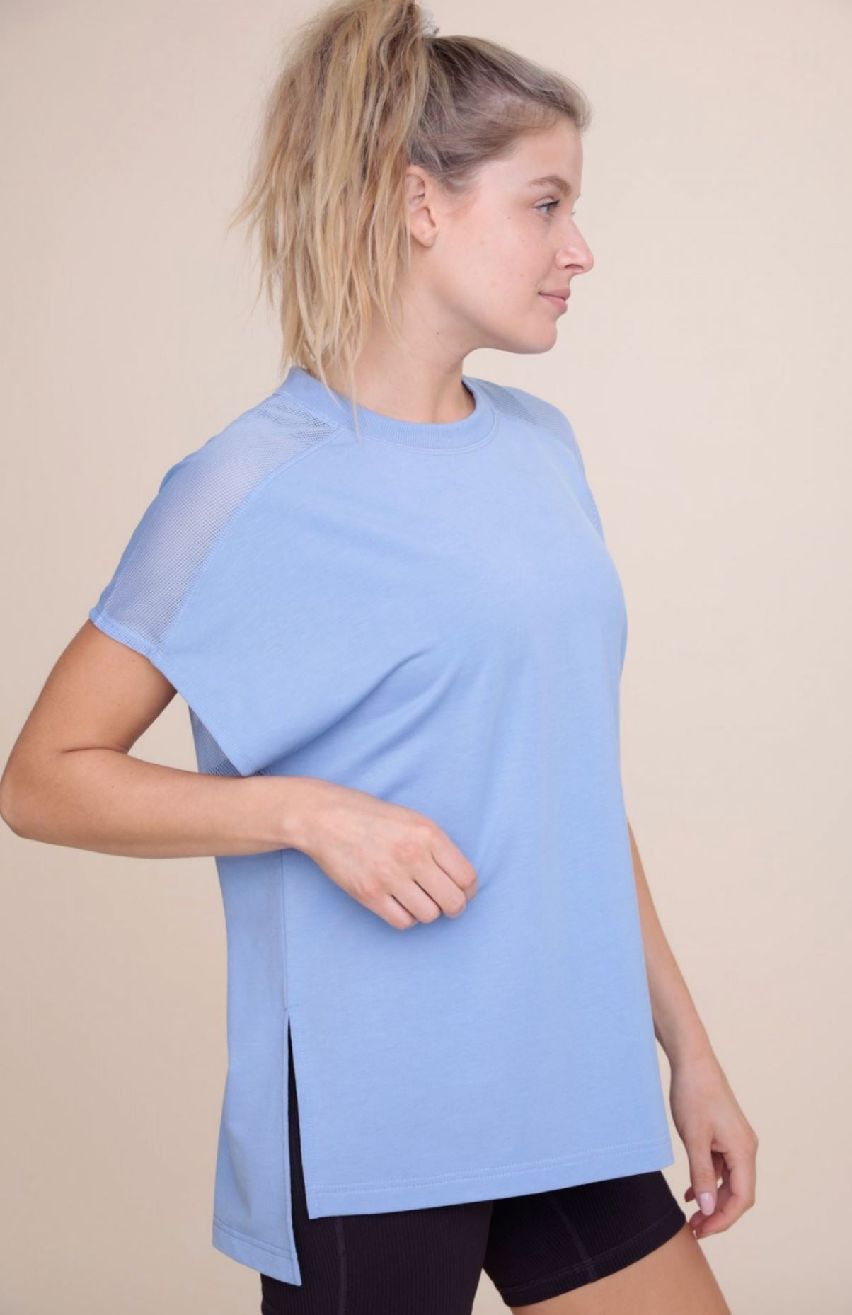 Short Sleeve Top with Mesh Back Panel Mono B