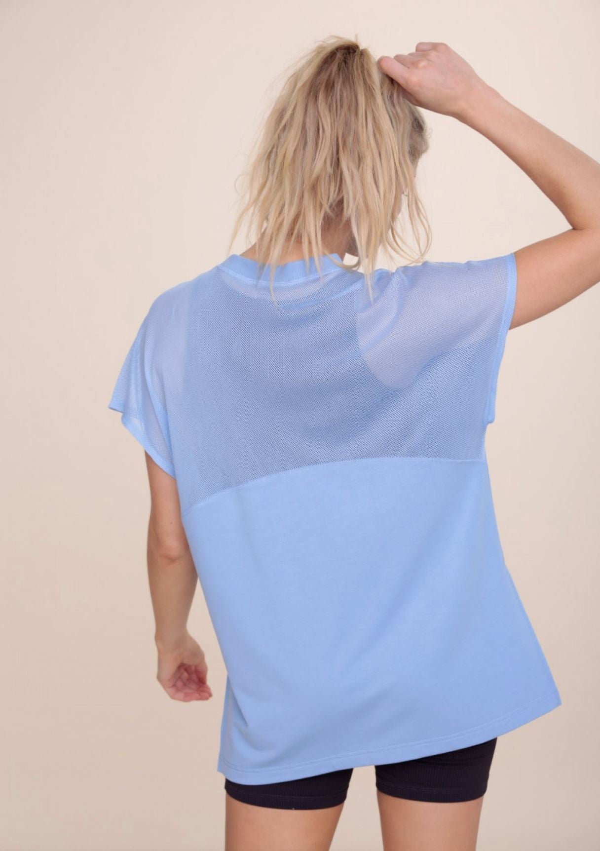 Short Sleeve Top with Mesh Back Panel Mono B
