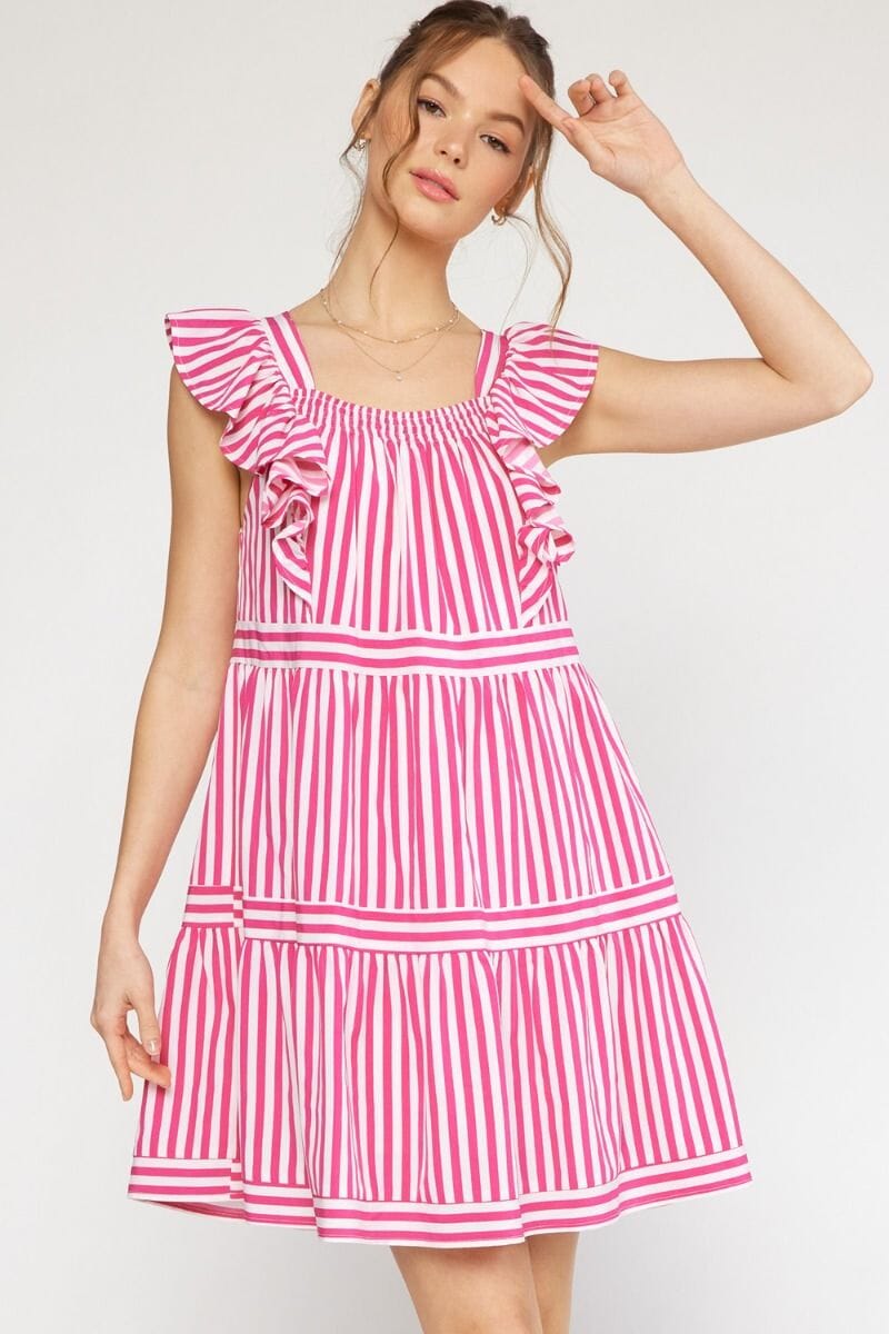 Striped Flutter Sleeve Dress entro