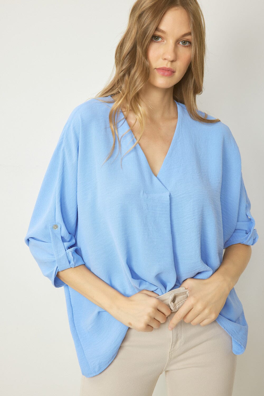 Tab Sleeve V-Neck Top entro