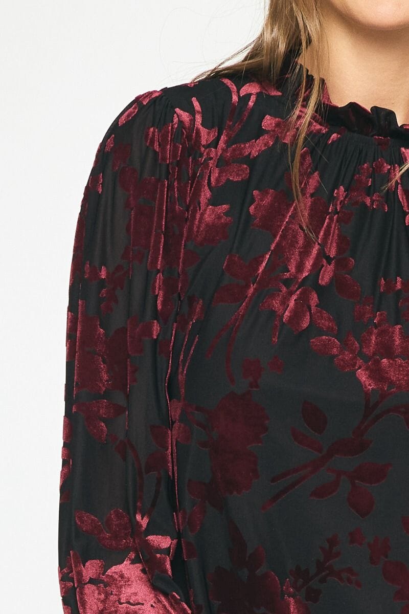 Velvet Floral Top entro