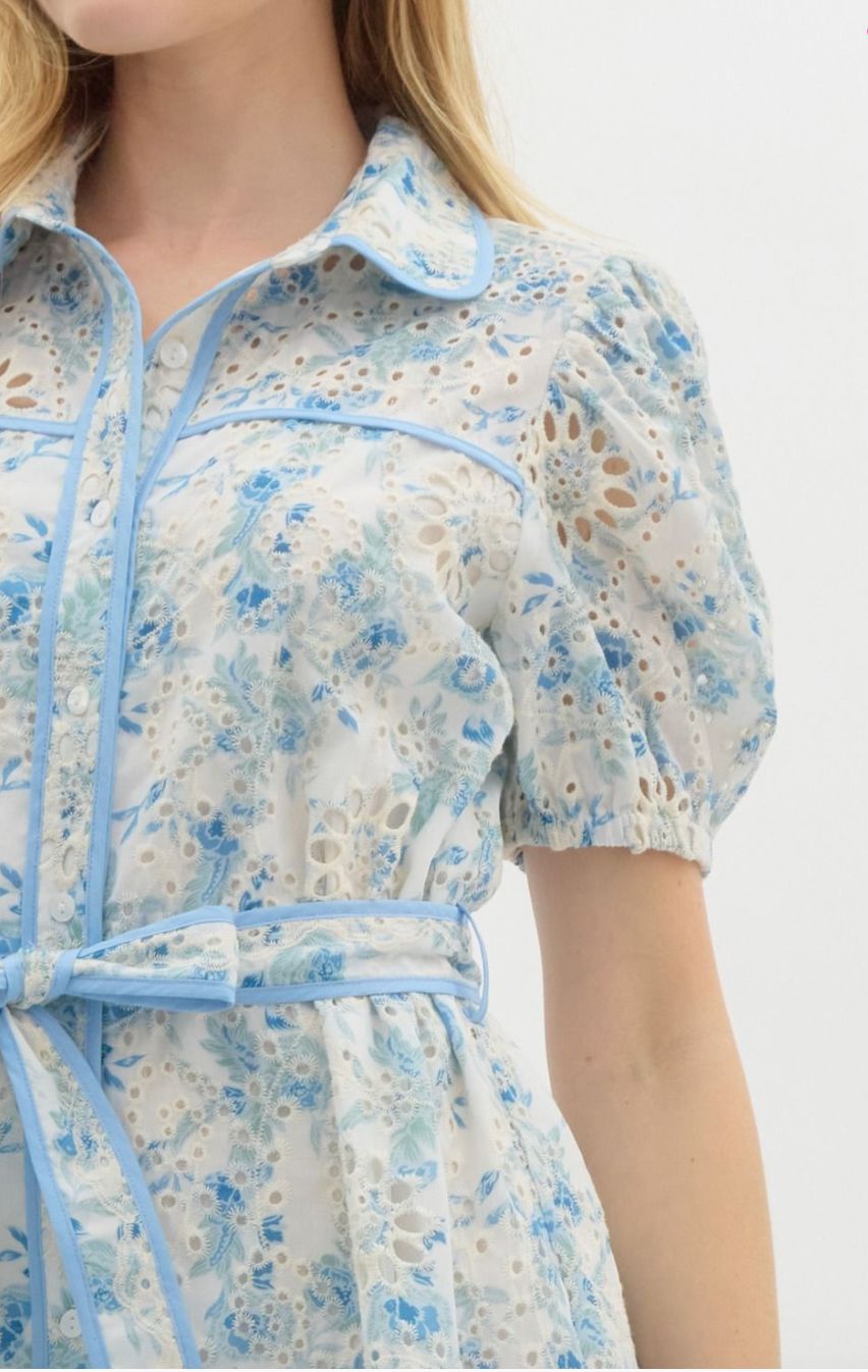 Blue Floral Eyelet Tie Waist Dress entro 