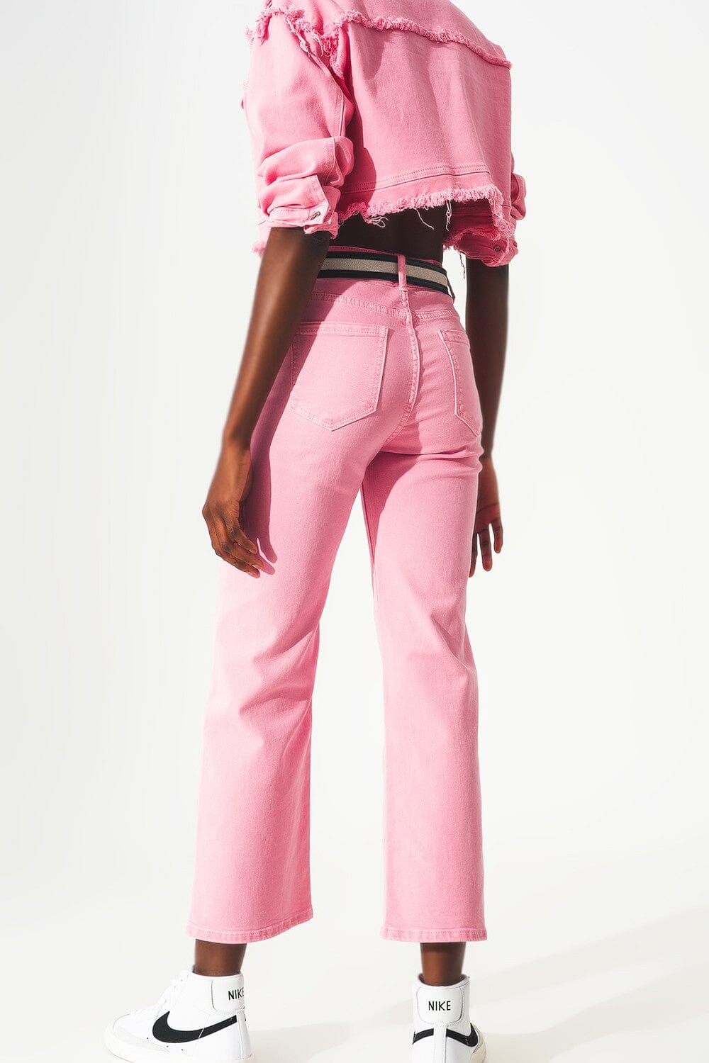 CROPPED WIDE LEG JEANS IN PINK Q2 