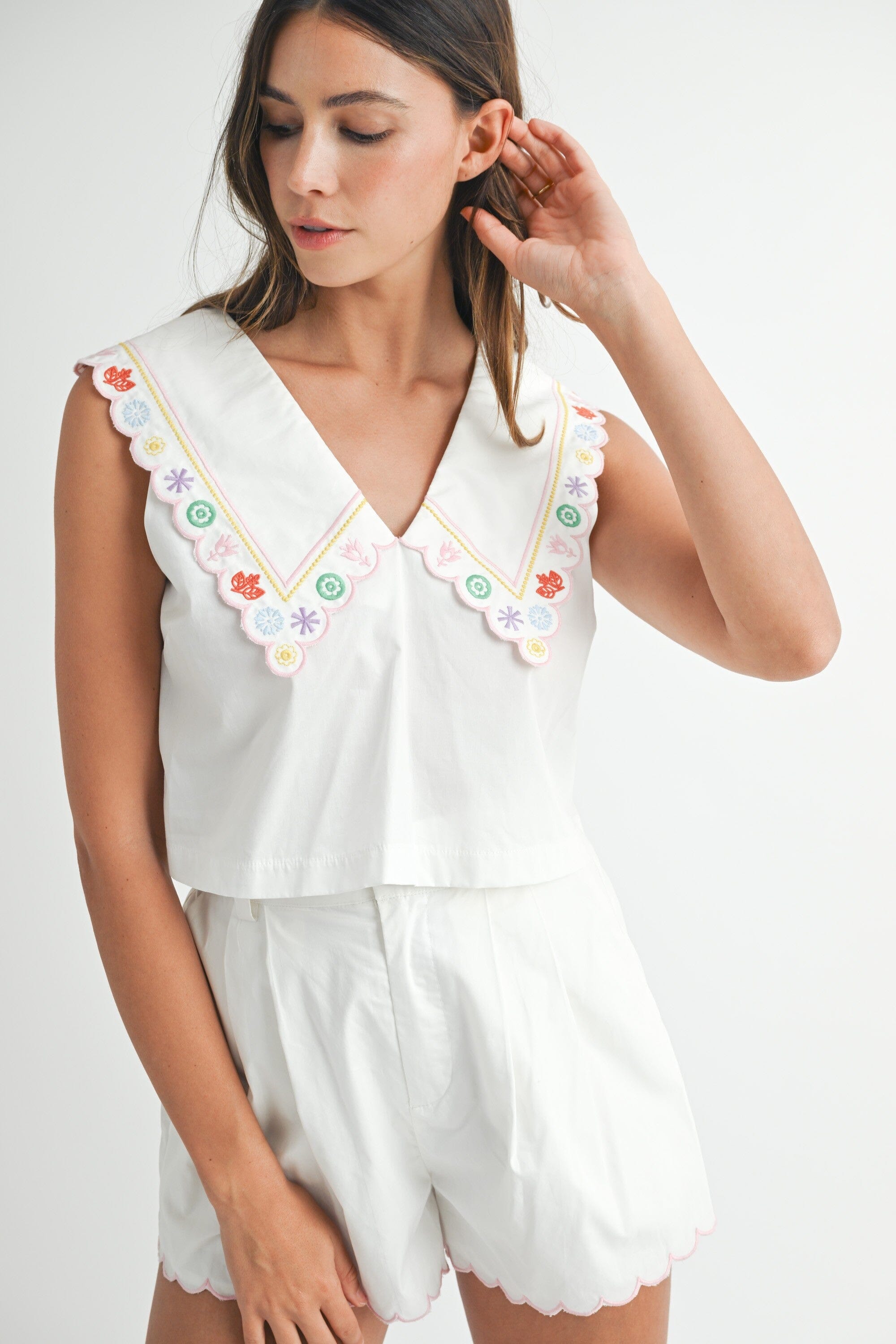 EMBROIDERED COLLAR CROP TOP AND SHORTS SET mable 