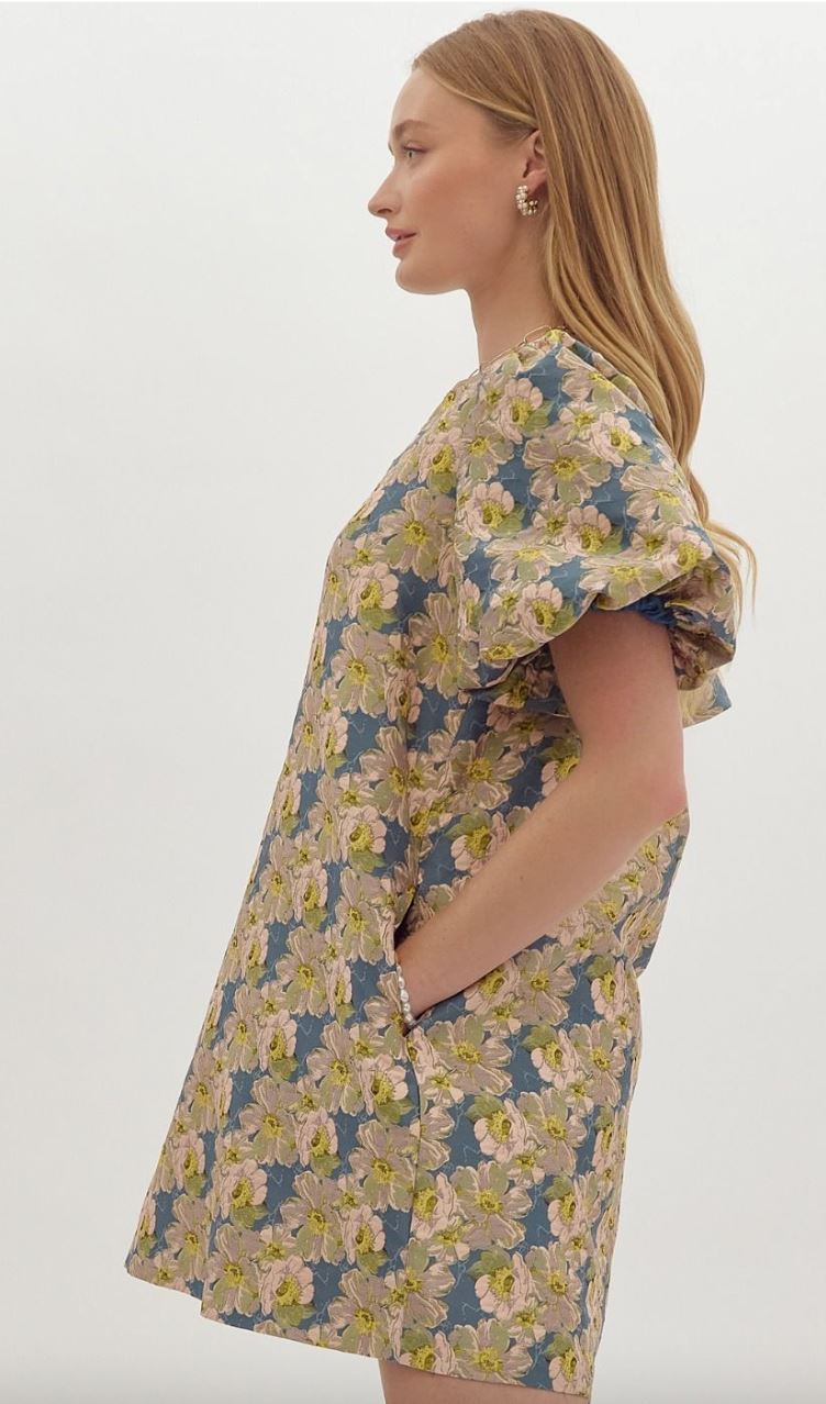 Floral Jacquard Puff Sleeve Dress entro 