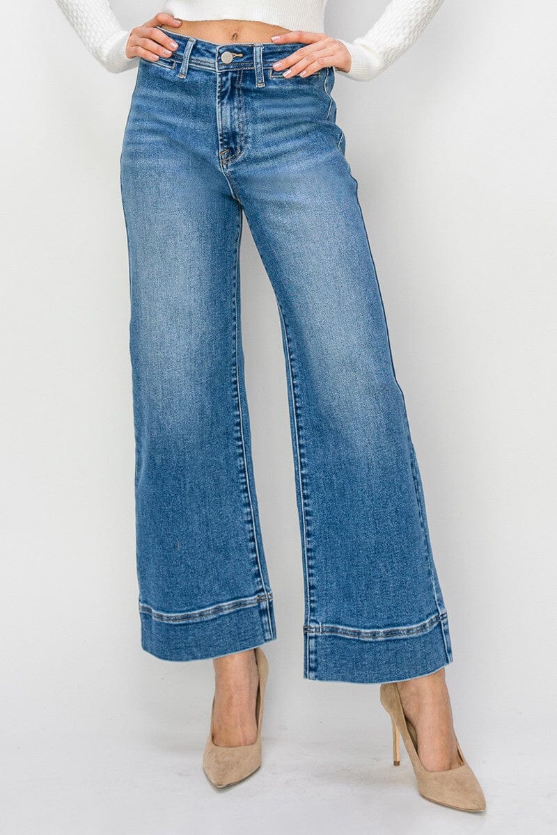 High Rise Wide Leg Medium Wash Jean risen 