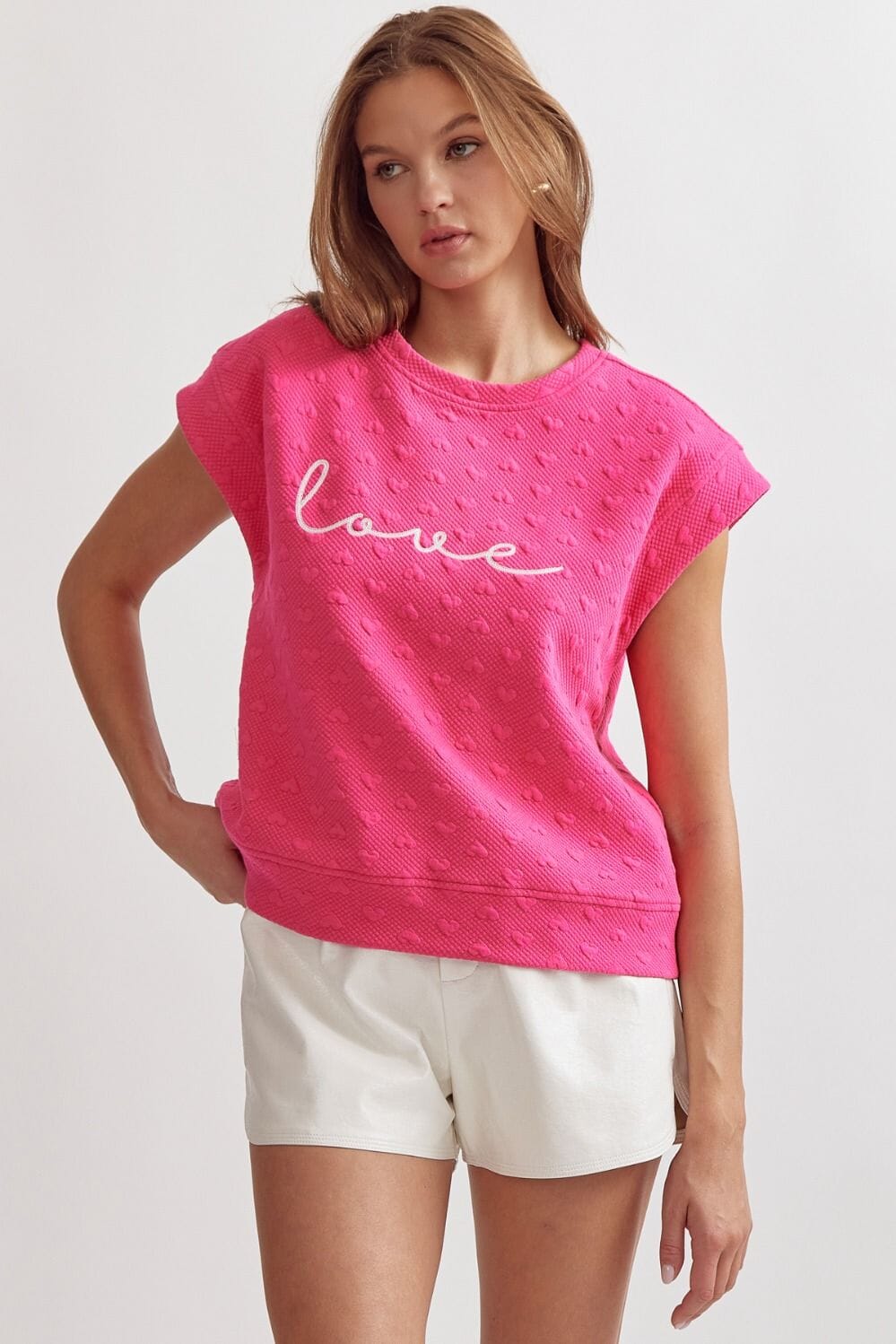 Love Embroidered Top entro 