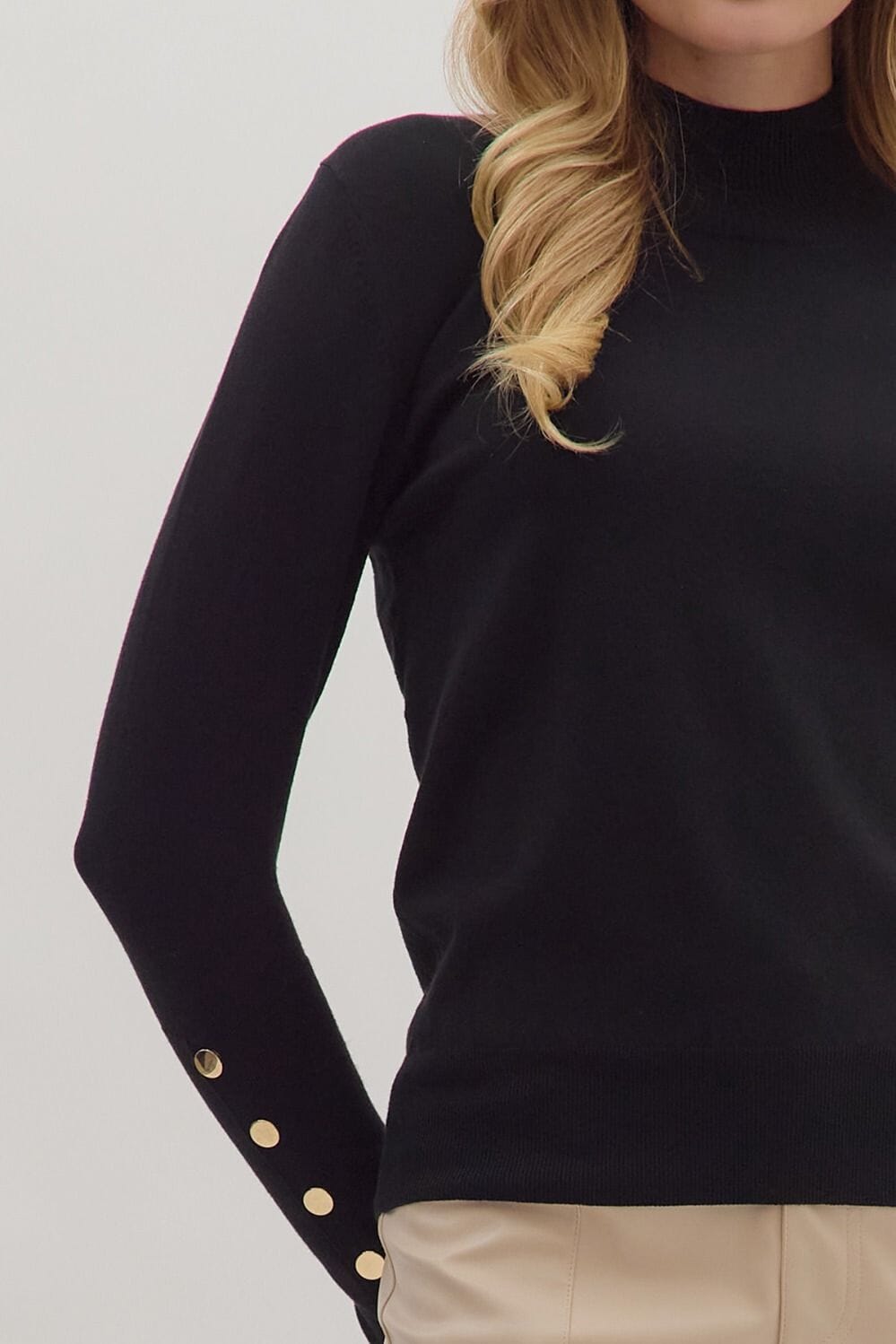Mock Neck Sweater With Button Sleeve Detail Entro 