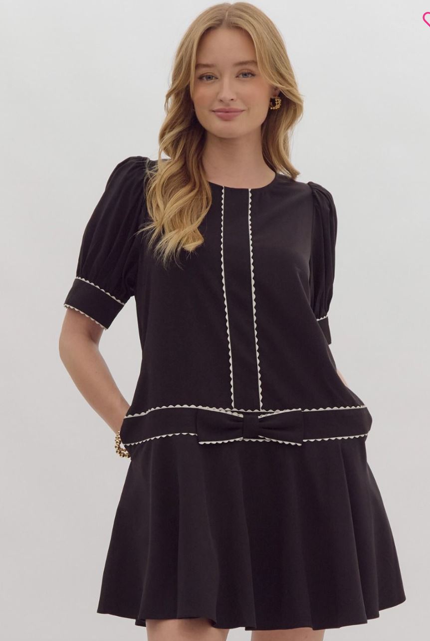Scallop Trim Bow Dress entro 