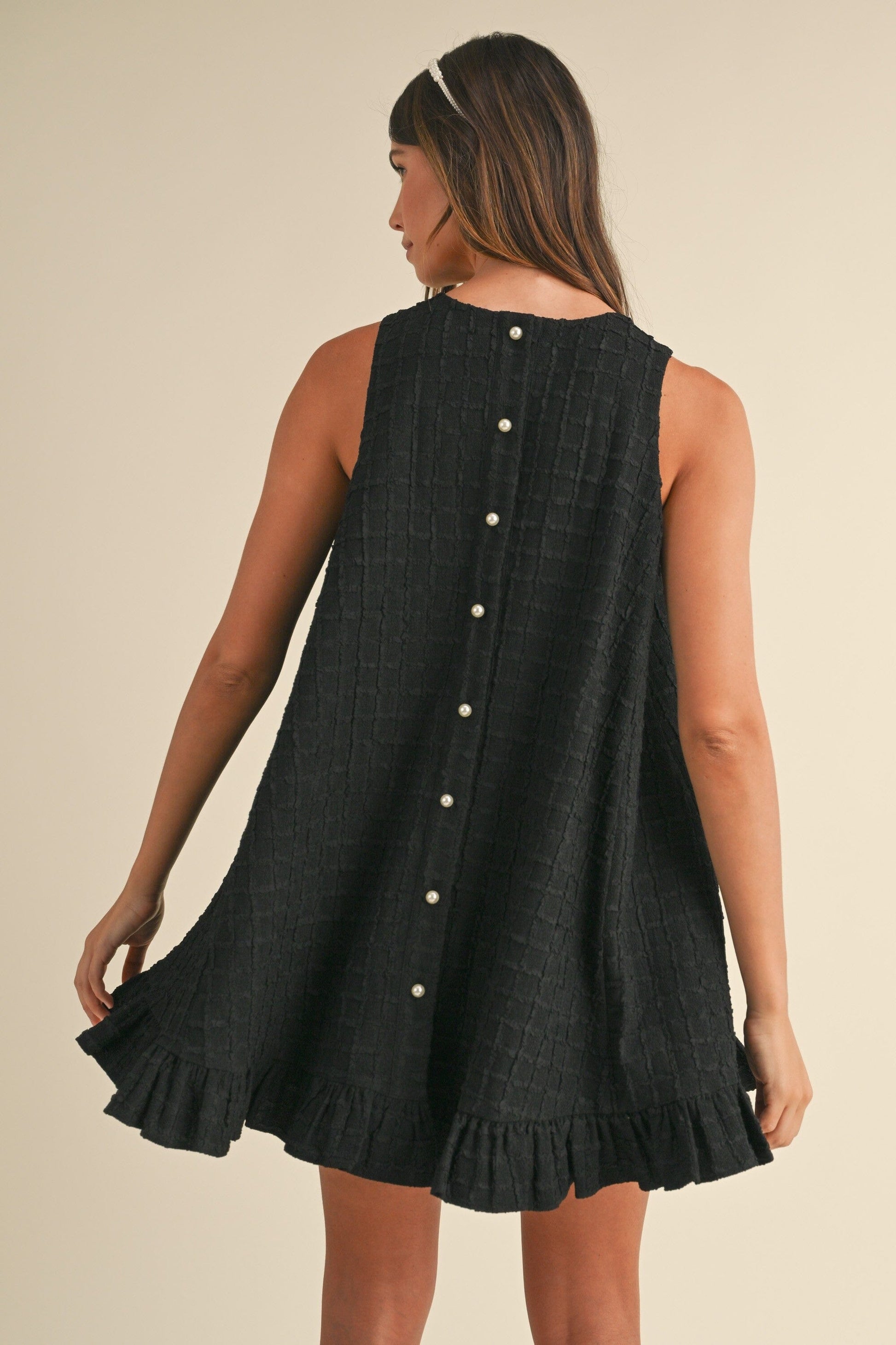 SLEEVELESS TEXTURED RUFFLE BUTTON BACK MINI DRESS Mable 