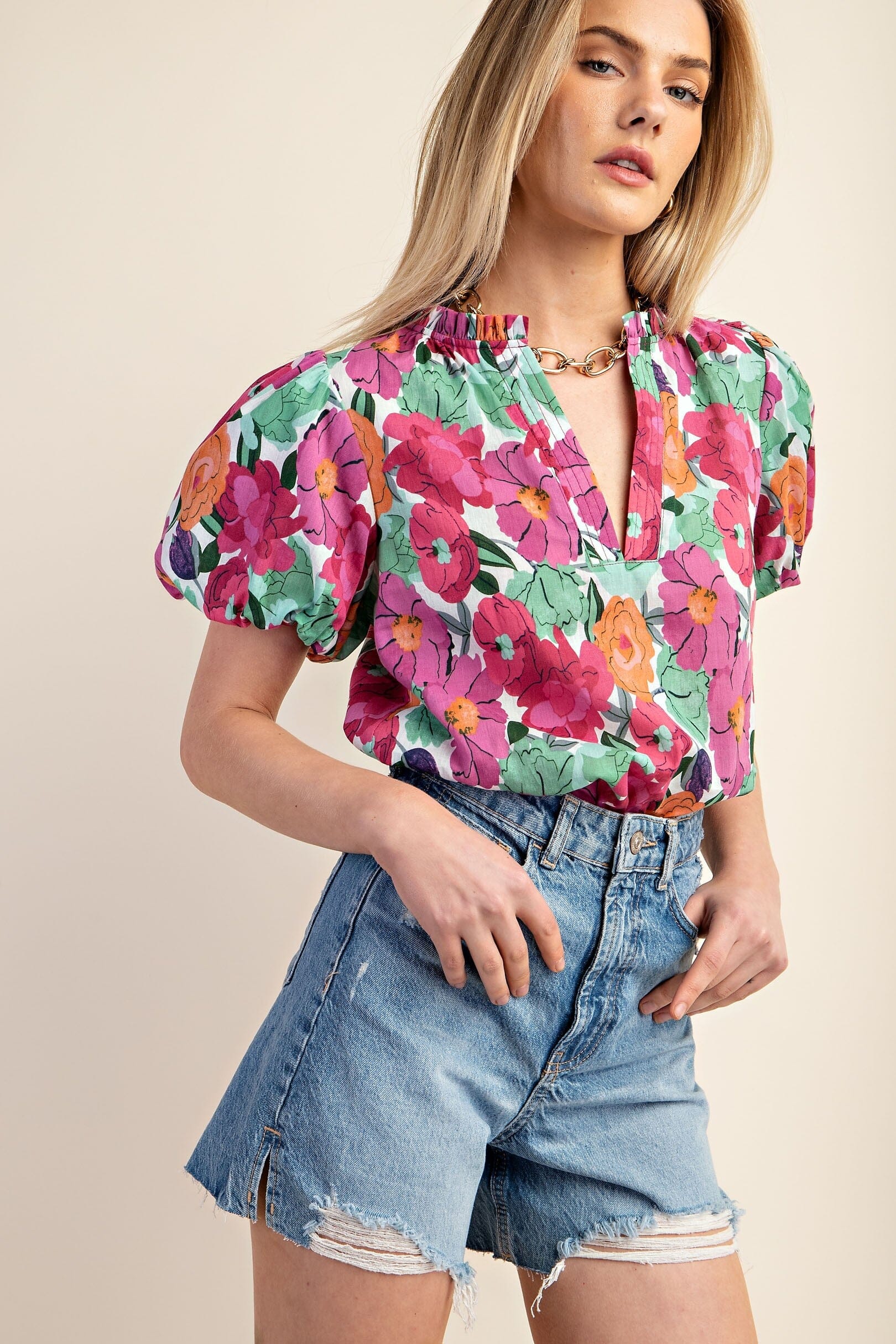 Vibrant Floral Print Split Neckline Blouse Gigio 