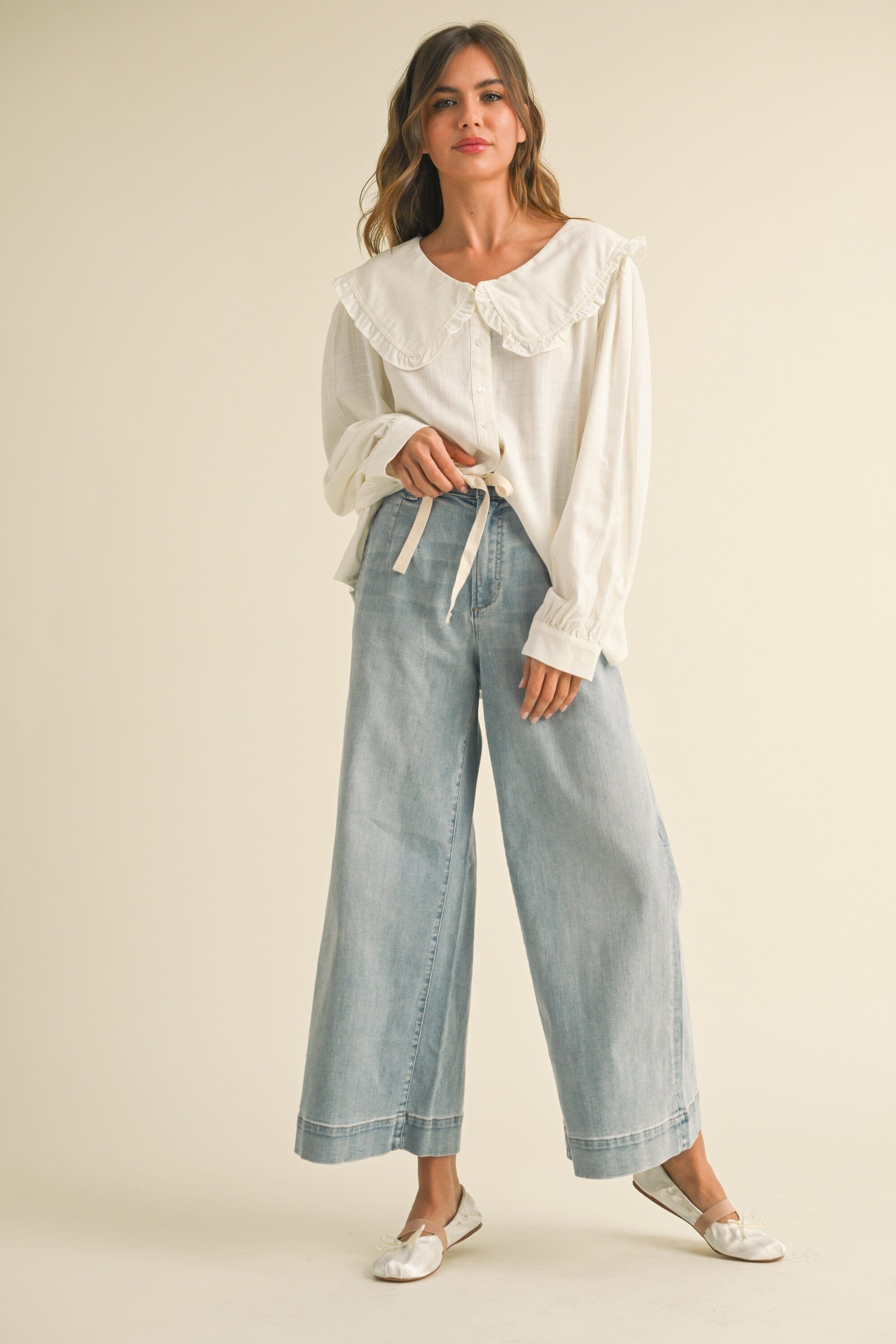 WASHED DENIM WITH TIE FRONT PANTS miou muse 