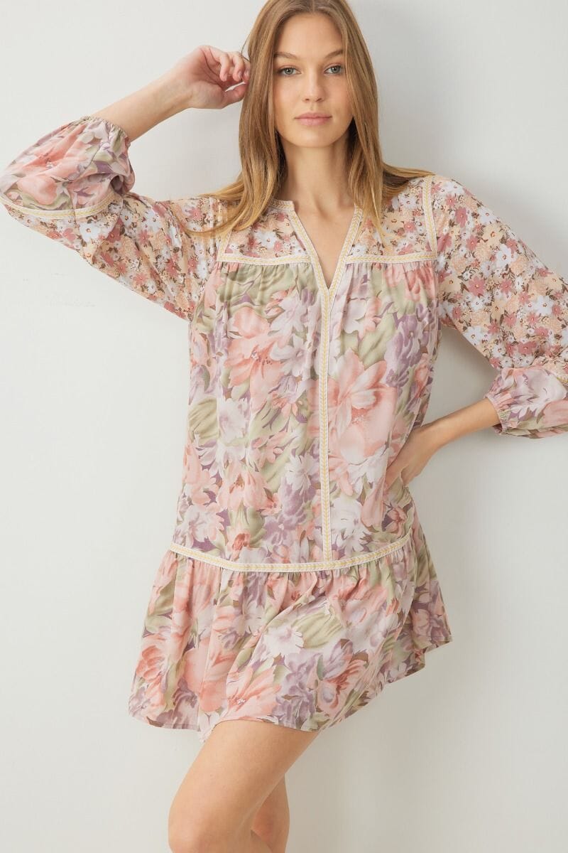 Floral Drop Waist Dress with Lace Insert entro 