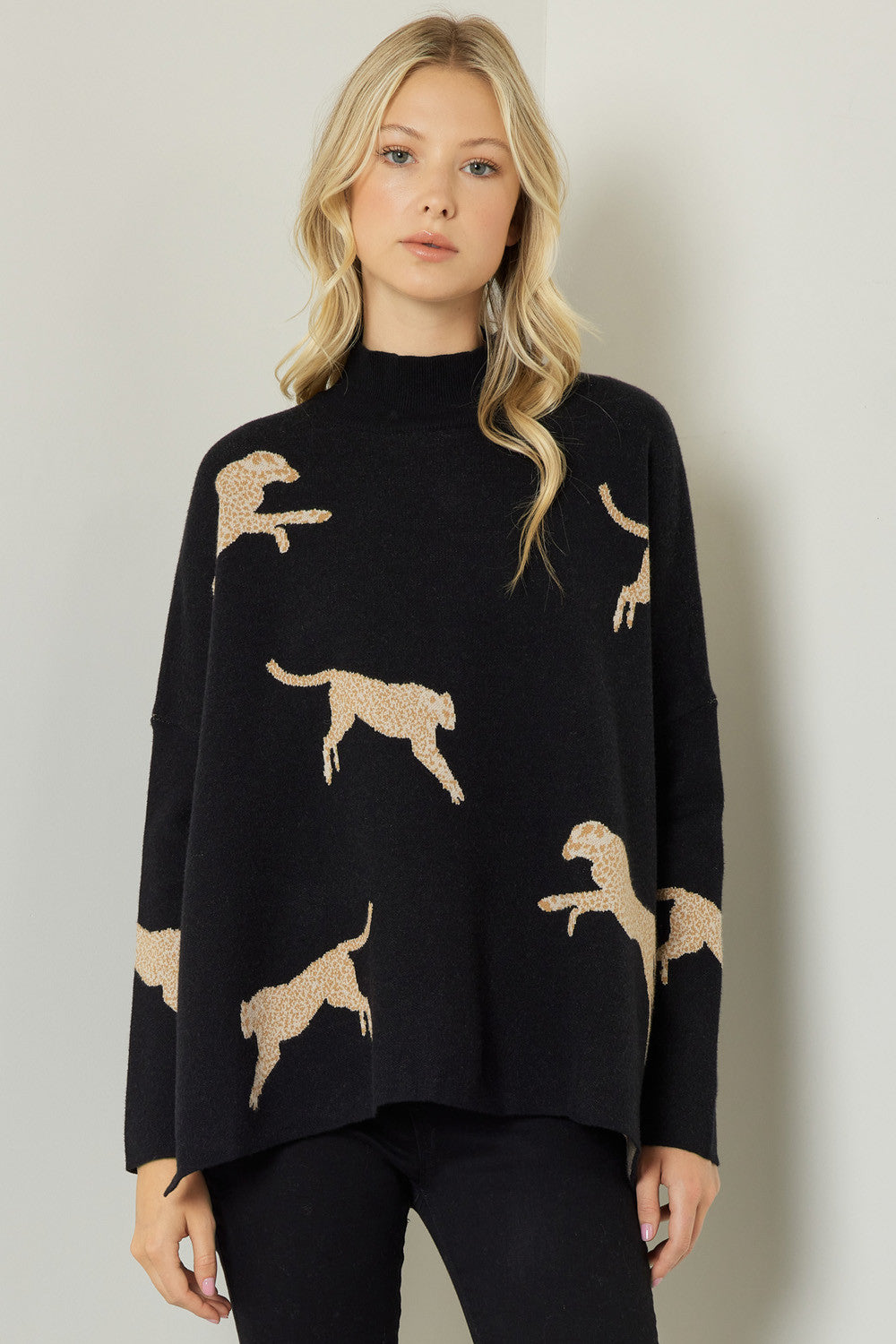 Leaping Leopard Mock Neck Sweater entro 