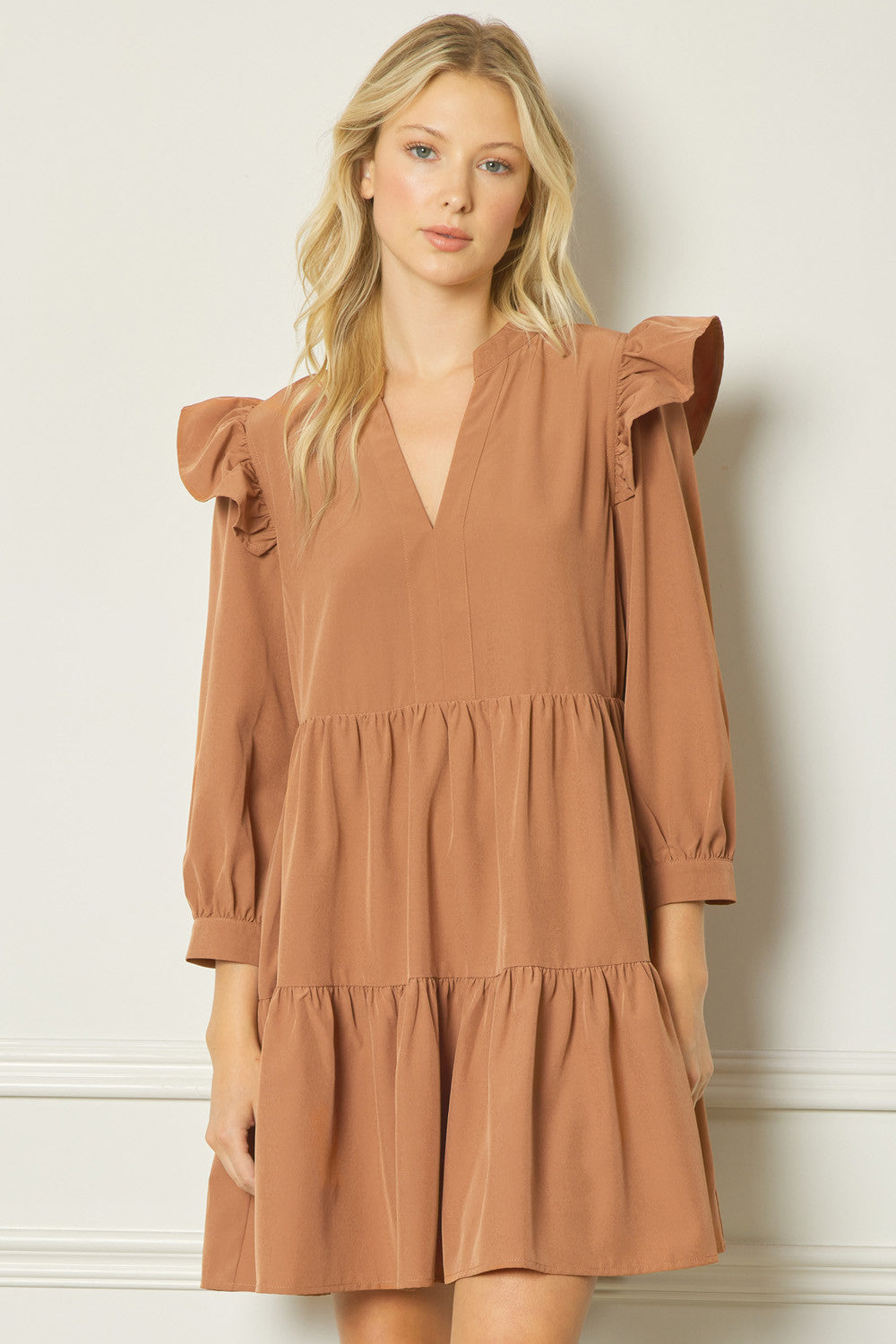 LS Tiered Flutter Sleeve Dress entro 